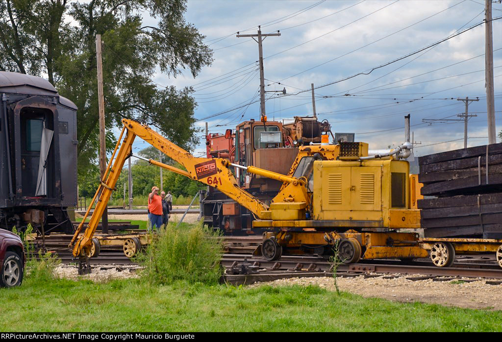 Tie Crane on the yard